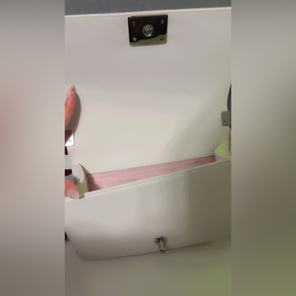 Chanel Boy Pearl medium bag! - Picture 7 of 9
